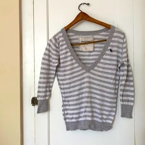 Abercrombie V Neck